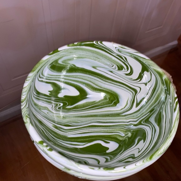 Enamelware Set of 2 Hand-Painted Bowls 3" High x 6.5" Wide Made in Columbia - Picture 8 of 10